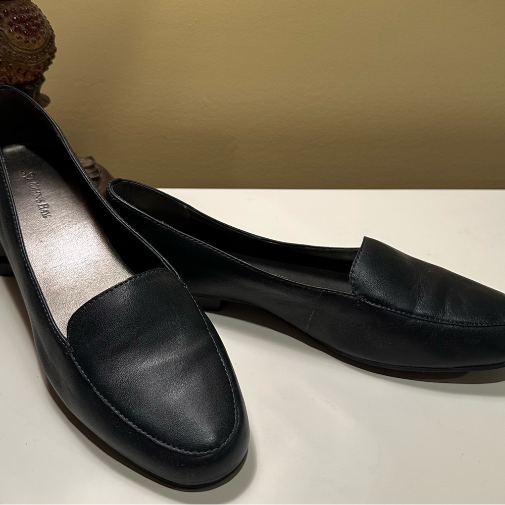 St. John's Bay Classic Navy Blue Leather Loafers